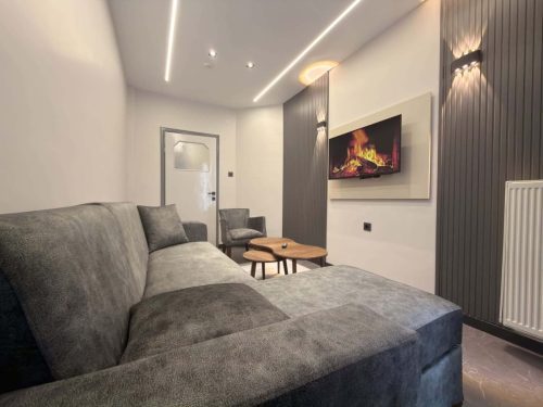 Şehir merkezinde günlük kiralık 1+1 modern salon